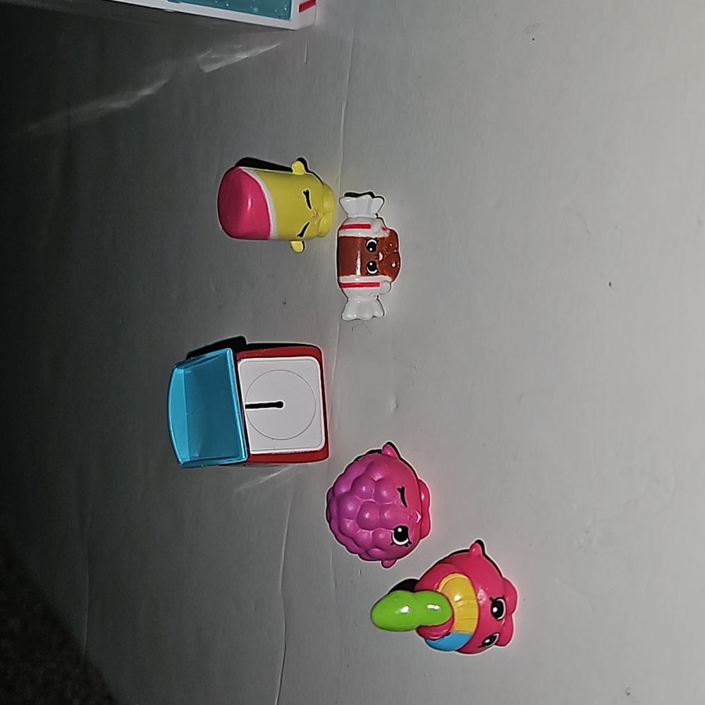 Shopkins food fair set, 12 pieces - Picture 3 of 11